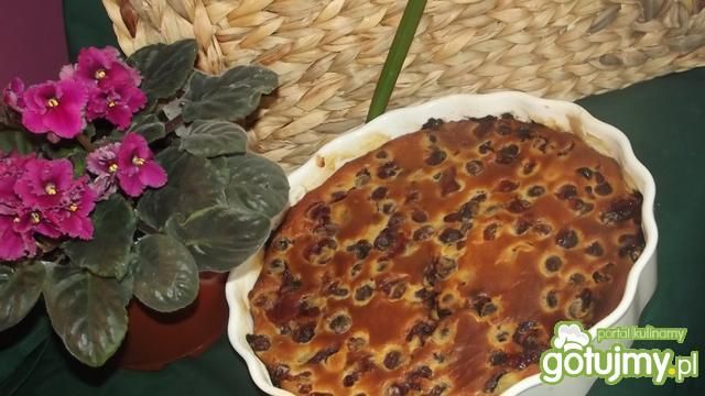 Clafoutis - francuskie ciasto z wiśniami Clafoutis - francuskie ciasto z wiśniami