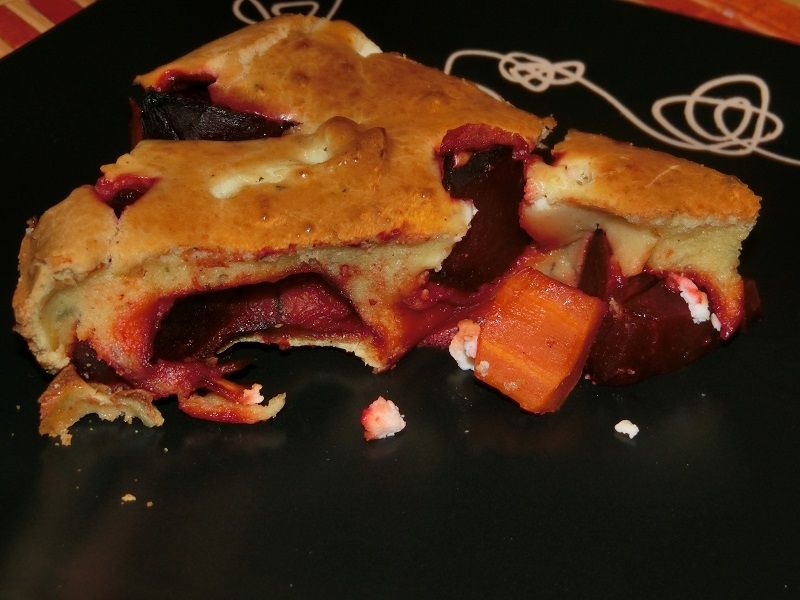 Clafoutis z burakami i karmelizowaną marchwią