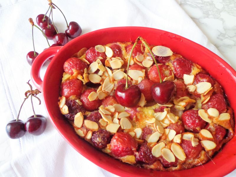 Clafoutis z czereśniami Clafoutis z czereśniami