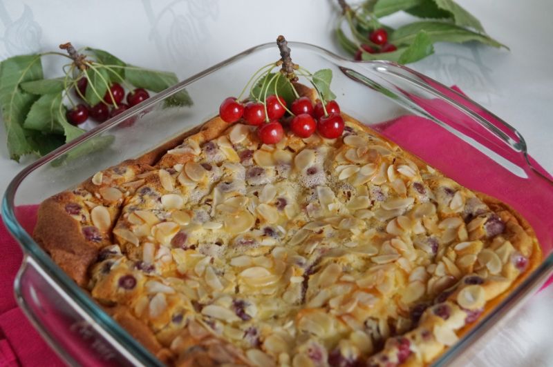 Clafoutis z dzikimi czereśniami