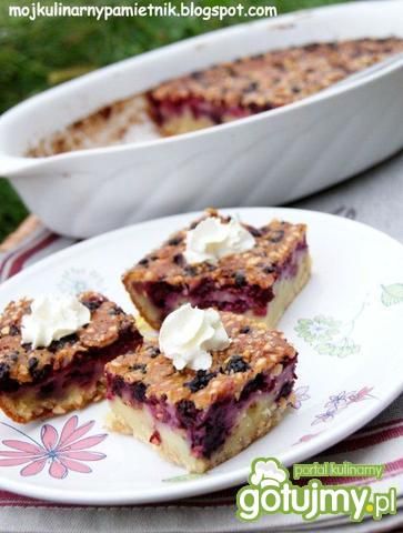 Clafoutis z jezynami i orzeszkami Clafoutis z jezynami i orzeszkami
