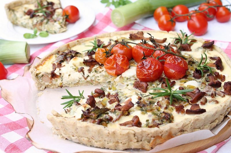 Co dodać do wytrawnej tarty?