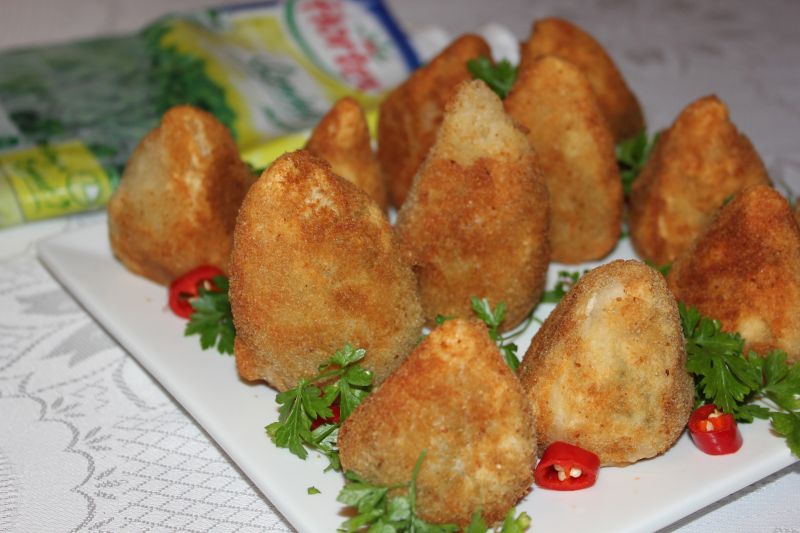 Coxinhas ze szpinakiem 