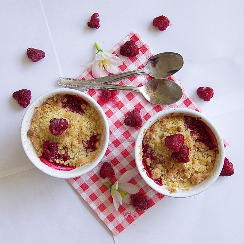 Crumble malinowo-truskawkowe Crumble malinowo-truskawkowe