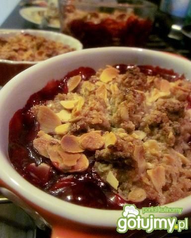 Crumble  truskawkowe z migdałami Crumble  truskawkowe z migdałami