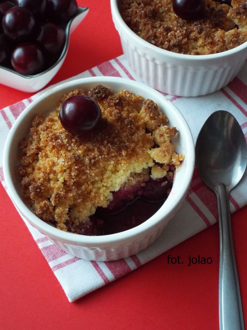 Crumble wiśniowo-kokosowe
