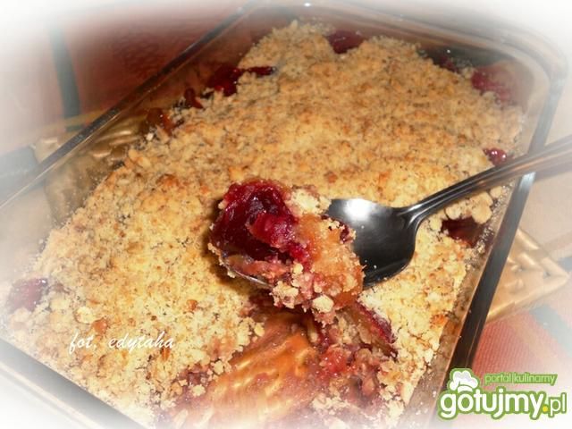 Crumble ze śliwkami i orzechami Crumble ze śliwkami i orzechami