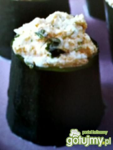 Cukinia faszerowana kozim serem