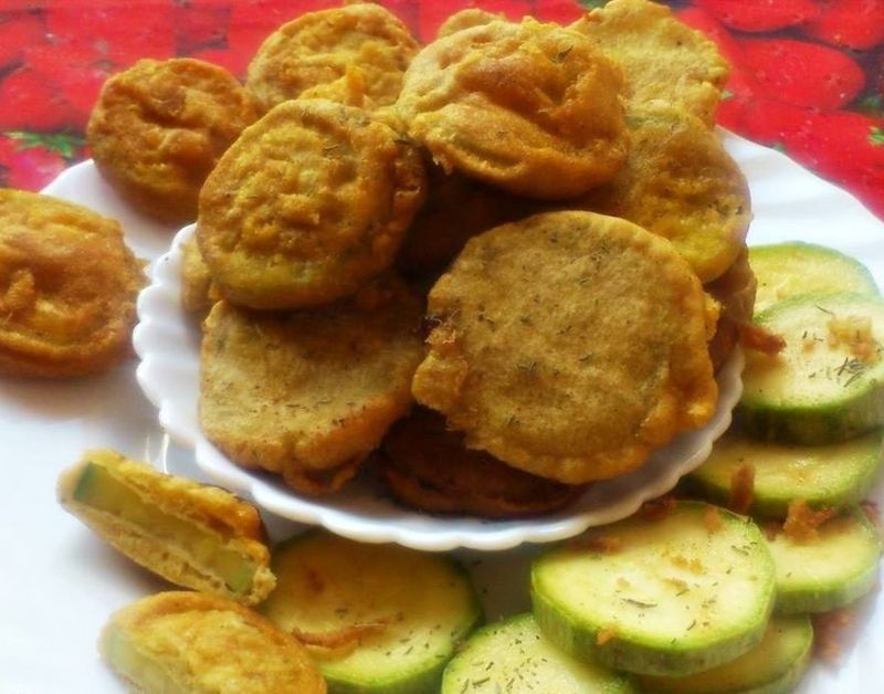 Cukinia / kabaczek w puchatym cieście.