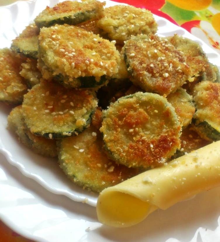 Cukinia w panierce serowo-sezamowej Cukinia w panierce serowo-sezamowej