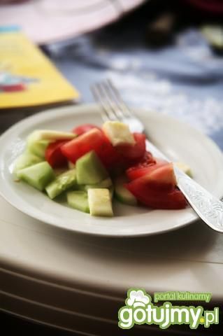 Cukinia z ogórkiem i pomidorem Cukinia z ogórkiem i pomidorem