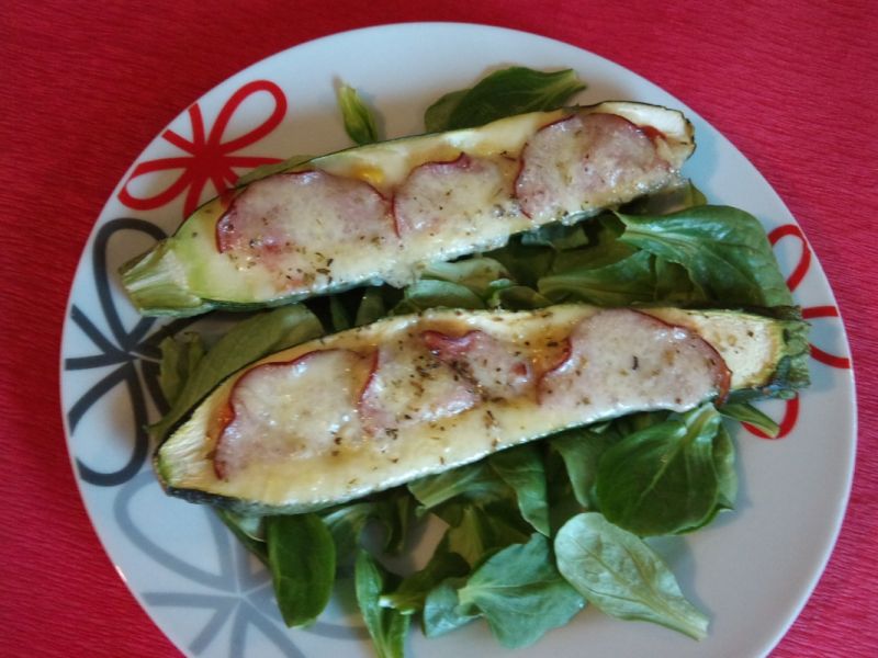 Cukinia zapiekana a'la pizza