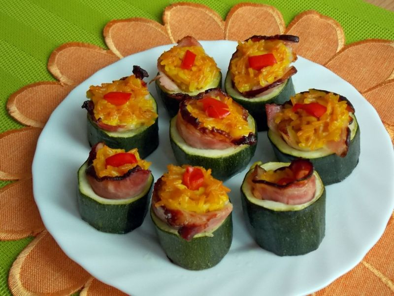 Cukinia zapiekana z żółtym ryżem