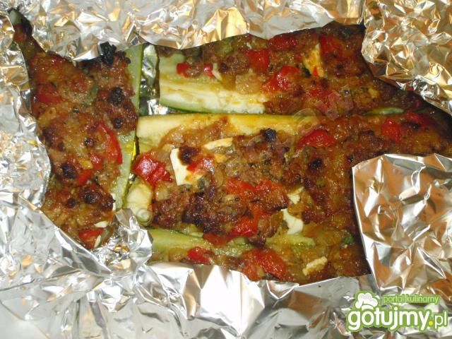 Cukinie faszerowane mięsem