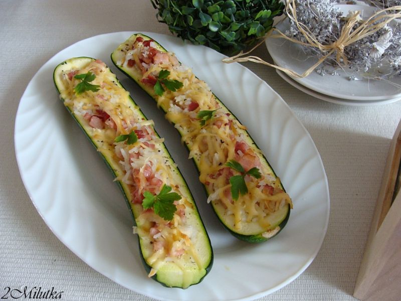 Cukiniowe łódeczki Cukiniowe łódeczki