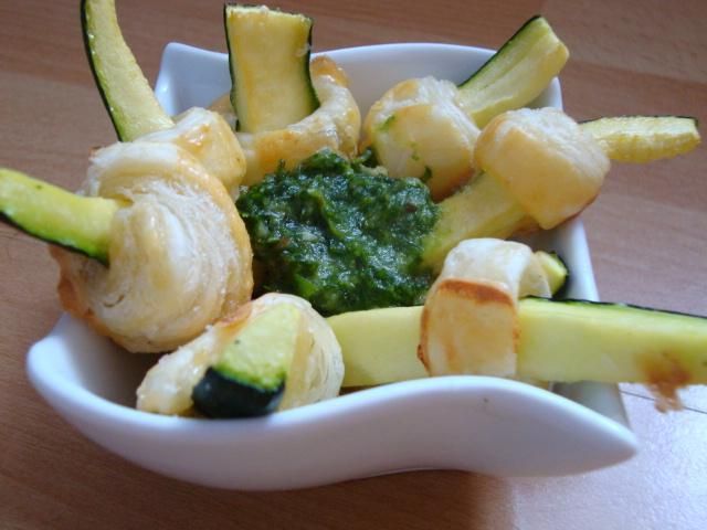 Cukiniowe paluszki z parmezanem Cukiniowe paluszki z parmezanem