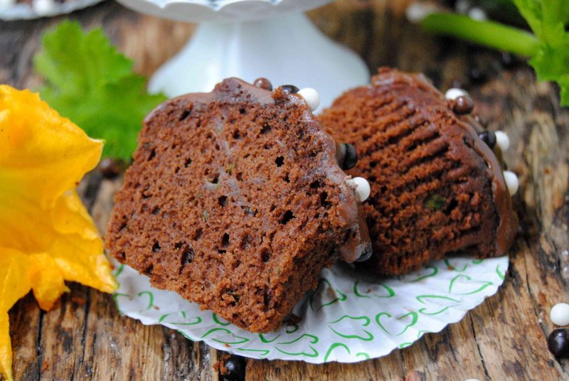 Cukiniowo- czekoladowe muffinki Cukiniowo- czekoladowe muffinki