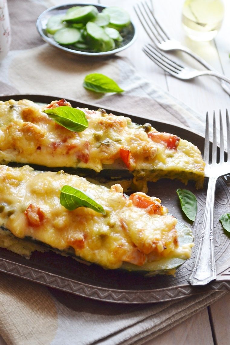 Cuknia faszerowana kurczakiem i warzywami