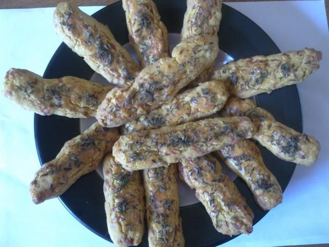 Currowe paluszki serowe