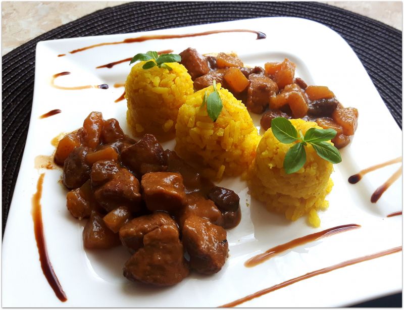 Curry z ananasem Curry z ananasem