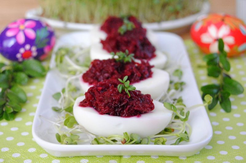 Ćwikła w jajkach Ćwikła w jajkach