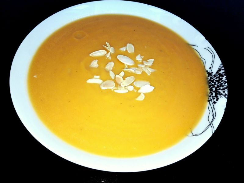 Cynamonowa Zupa Krem z batatów i pora.