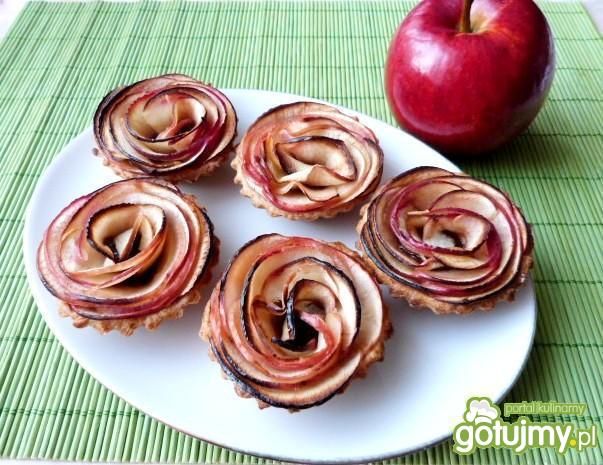 Cynamonowe babeczki z jabłkami