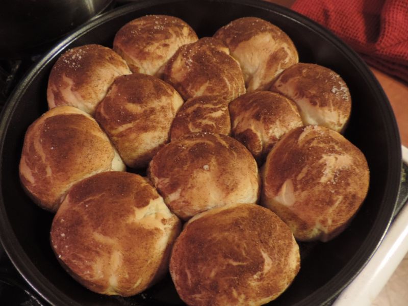 Cynamonowe bułeczki Cynamonowe bułeczki