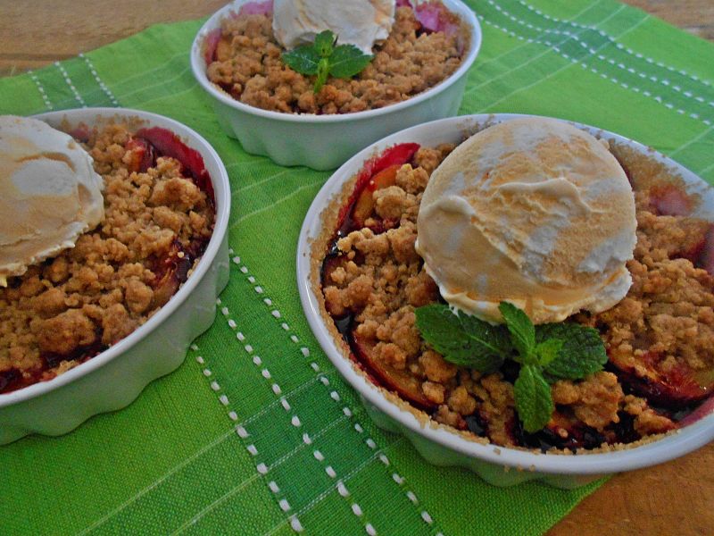 Cynamonowe crumble ze śliwkami Cynamonowe crumble ze śliwkami