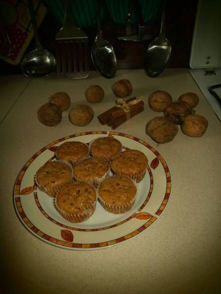 Cynamonowe mini muffinki z orzechami włoskimi