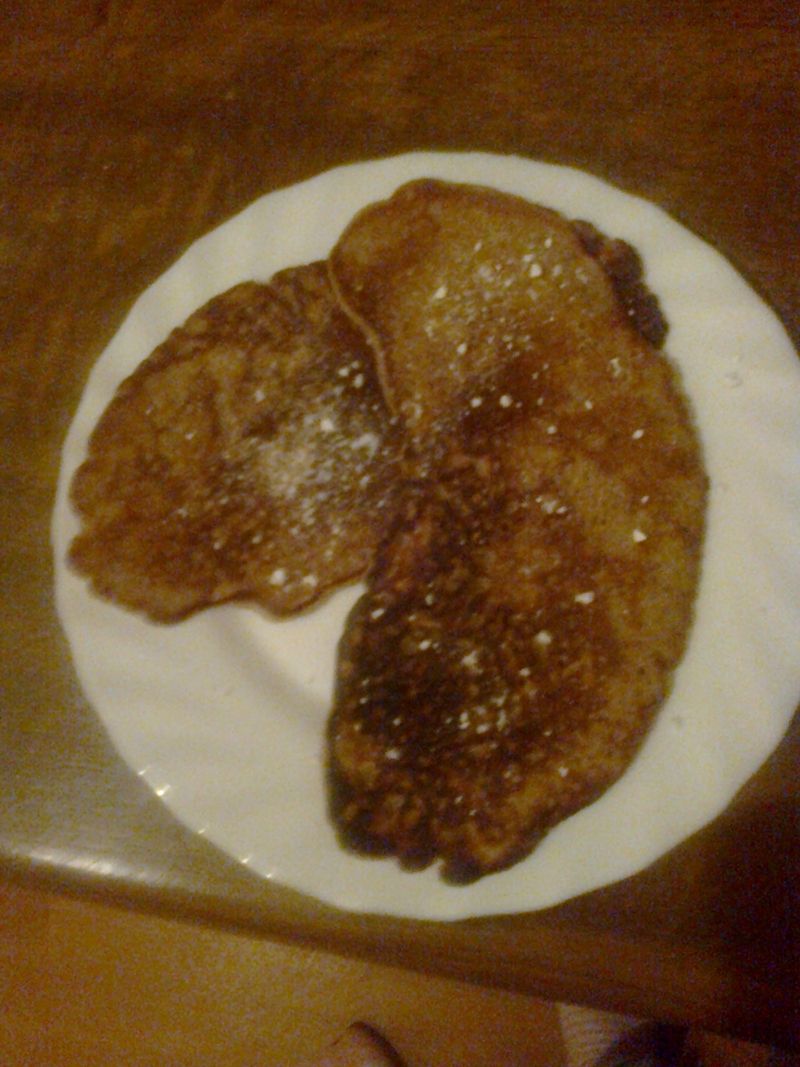 Cynamonowe naleśniki z jabłkami. Cynamonowe naleśniki z jabłkami.