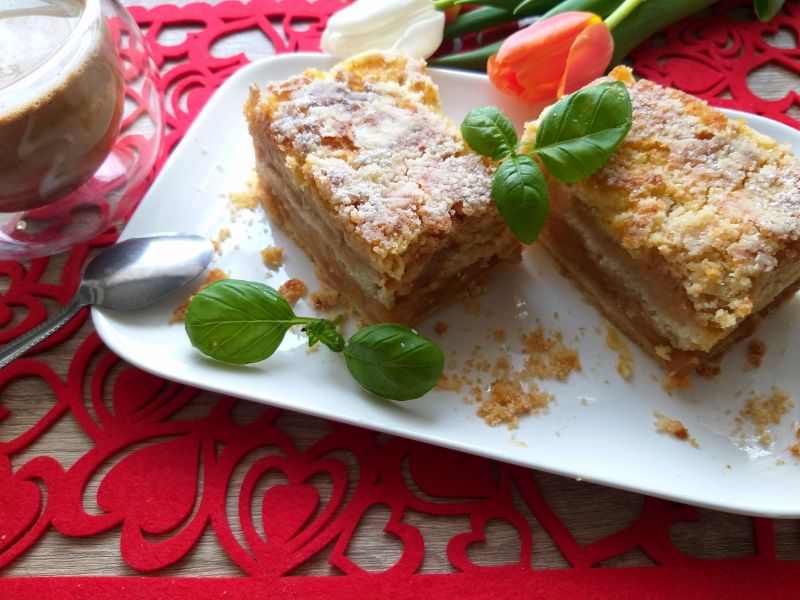 Cynamonowo - kokosowa szarlotka Cynamonowo - kokosowa szarlotka