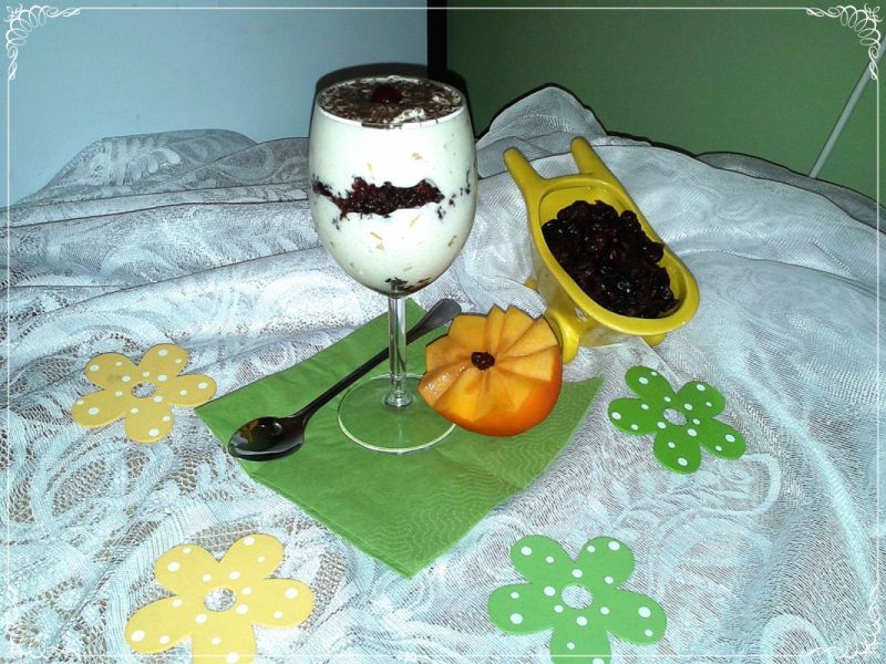 Cynamonowo-żurawinowy deser na szybko