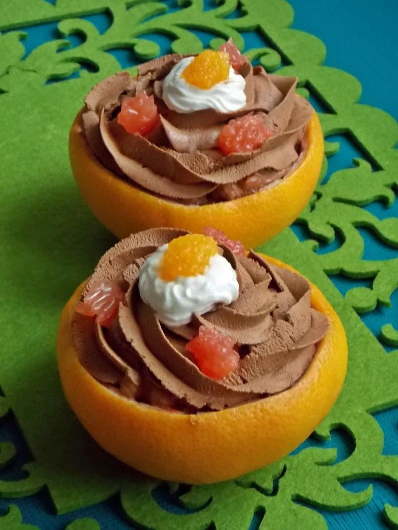 Cytrusy w czekoladowym twarożku