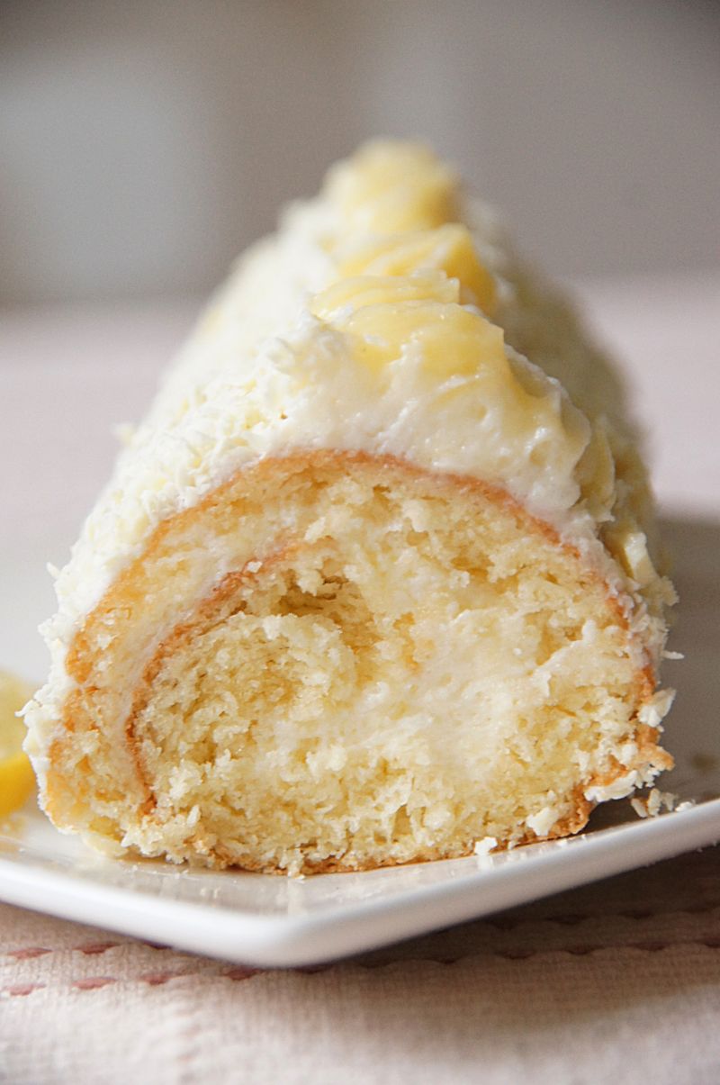 Cytrynowa rolada z Lemon Curd