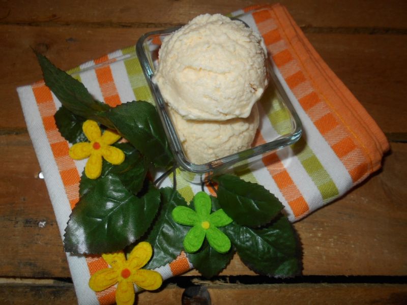 Cytrynowe lody z kaszą manną Cytrynowe lody z kaszą manną