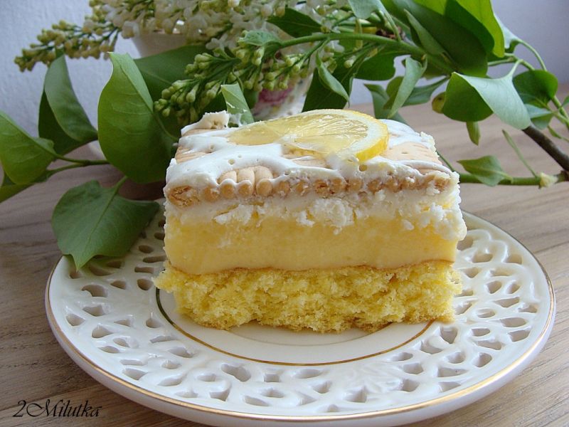 Cytrynowiec na biszkopcie