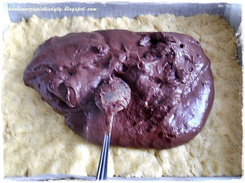 Cytrynowy sernik z budyniem czekoladowym i skórką 