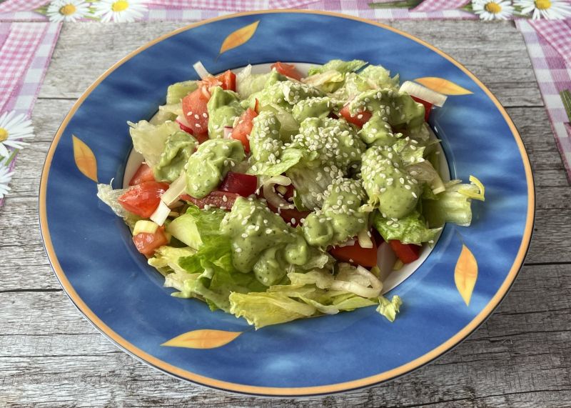 Cytrynowy sos sałatkowy z awokado Cytrynowy sos sałatkowy z awokado