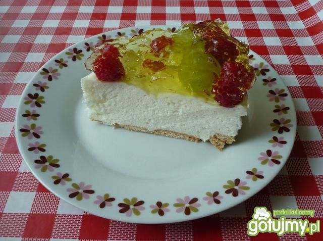 Cytrynowy torcik z mlecznej pianki