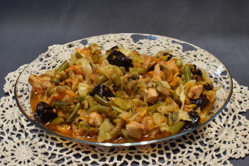 Czapsuja z młodą kapustką Czapsuja z młodą kapustką