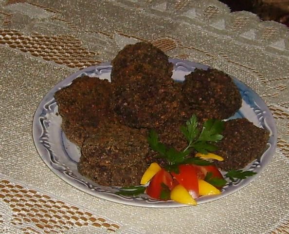 Czarne kotleciki Czarne kotleciki