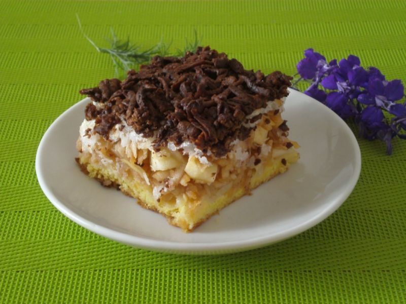 Czarno-biała szarlotka z kokosem Czarno-biała szarlotka z kokosem