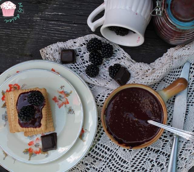 Czeko jeżyna lub nutella jeżynowa 