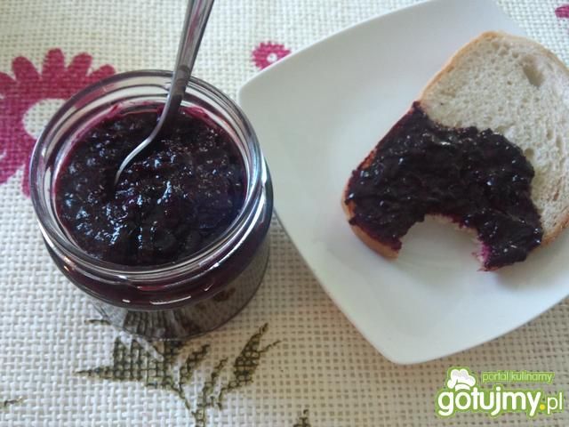 Czeko-porzeczka z marcepanem