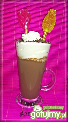 Czekolada na gorąco  z bitą śmietaną