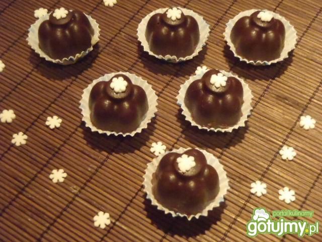 Czekoladki z mascarpone i cynamonem Czekoladki z mascarpone i cynamonem