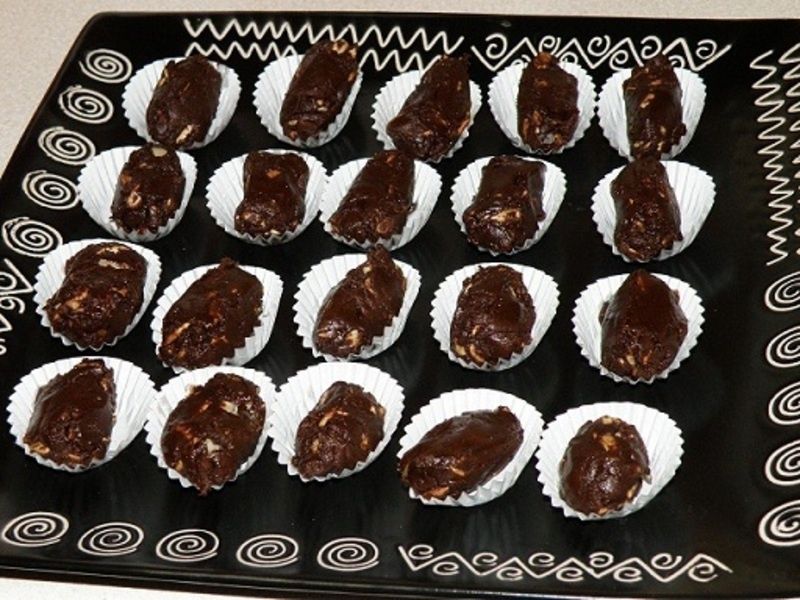 Pralinki z prażonym słonecznikiem i rumem