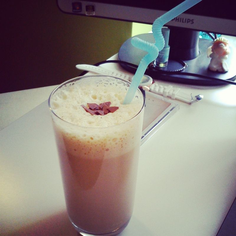 Czekoladowa zimna kawa z pianką Czekoladowa zimna kawa z pianką