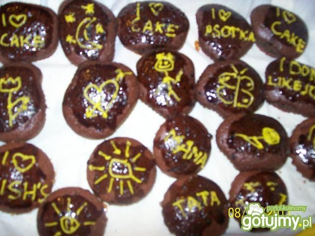 Czekoladowe babeczki Martynki :) Czekoladowe babeczki Martynki :)